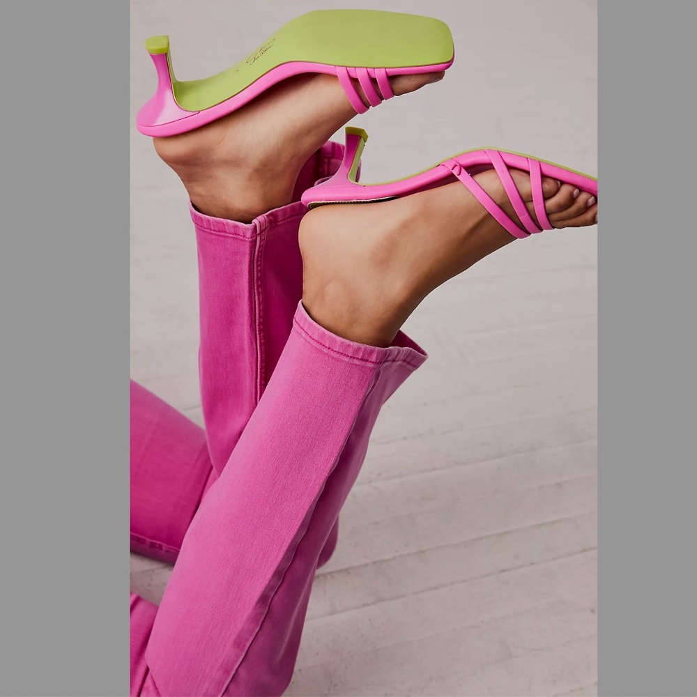 Free People Circus Pink Punch Cecily Sandal 6.5 🌺